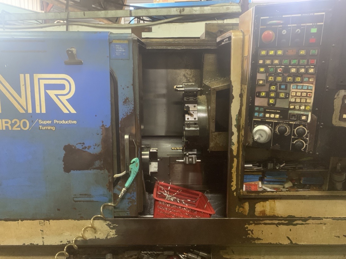 CNC lathe machine 2.jpg